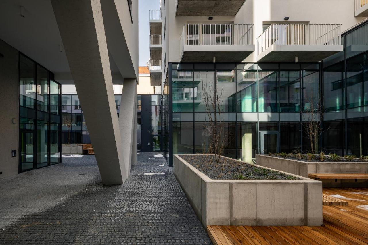 Prague Days - Exclusive Condo In Trendy Neighbourhood Екстериор снимка